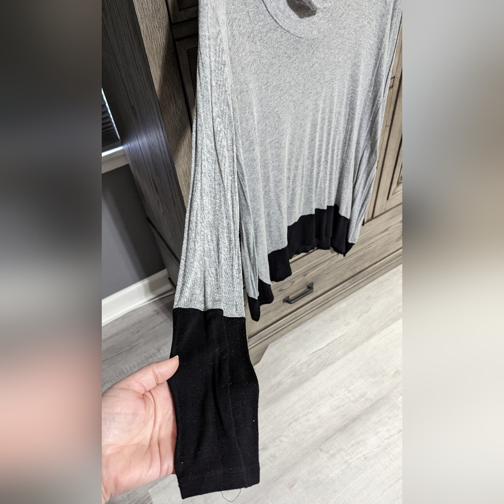 Gray Tunic - Picture 2 of 3